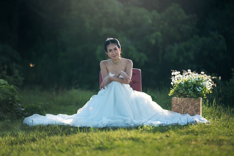 Vintage lace wedding dress